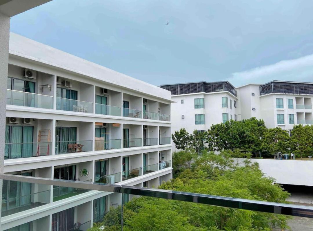 Staysee Homestay @ Imago Shopping Mall The Loft Kota Kinabalu Esterno foto
